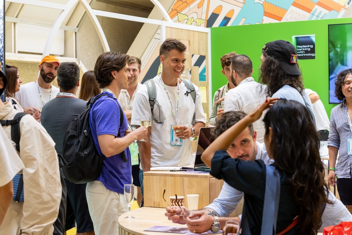 atmosphere at EthCC[8]